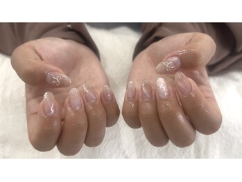 ネイルアンドアイラッシュ アヴィ(Nail and Eyelash A'vi)/ハンドジェル☆マグネット