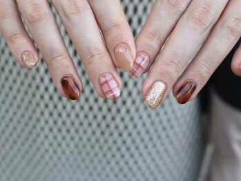 グレースネイルファクトリー(grace'nail factory)/秋チェックネイル/フィルイン