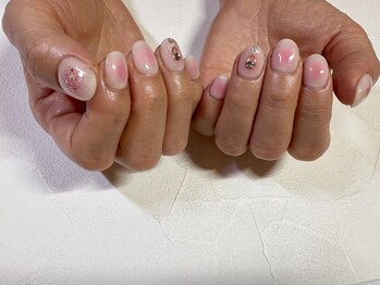 サロンビー(Salon B)/チークネイル