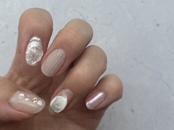 ネイルズ ココ(nails COCO)の写真/シンプルだけど上品に♪ハイセンスなデザインで思わず何度でも見ちゃう美しい指先へ◎