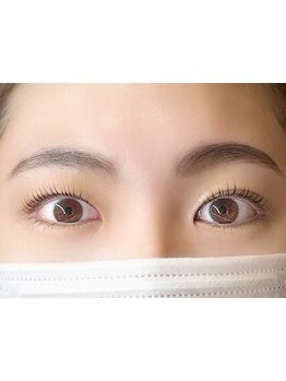 ナチュラル上品な目元にしたい