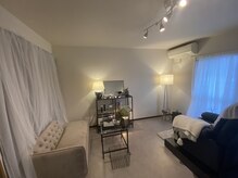 柔らかな光が差し込む癒しのプライベート空間。