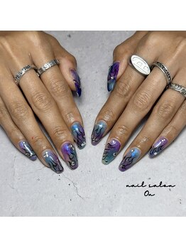 オン(On)/plus Free art course