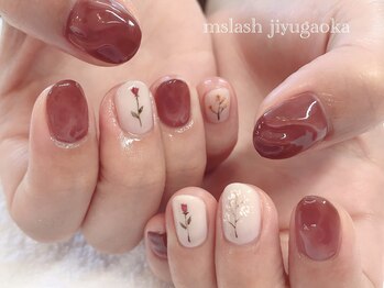 エムスラッシュアヴェダ 自由が丘(M.SLASH AVEDA)/一輪花ネイル