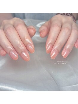 リッシュ トロワ(RICHE trois)/じゅわっと血色感グラデーション