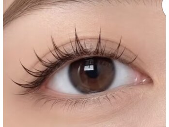 サマンサ(samansa)の写真/ベテランアイリスト在籍◎すっぴんでも可愛く盛れる理想の目元へ◆ナチュラルから派手めまで魅力的に♪