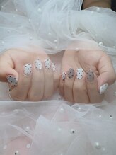 ブリー(Brille)/ドットネイル
