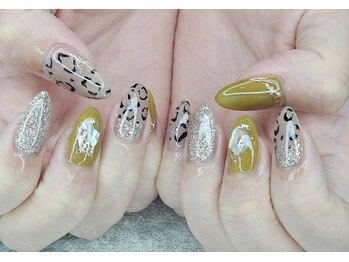 リアン(Lien)/季節に応じたアートサンプル豊富