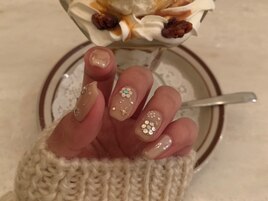 ビジューネイル