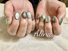 エリナネイルサロン池袋(Alina Nail Salon)/緑マグネットネイル