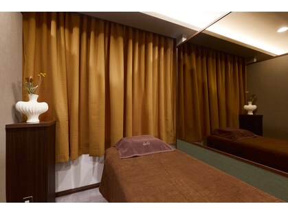 デフィー 難波店の写真