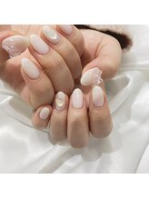 アローナ(Arona)/