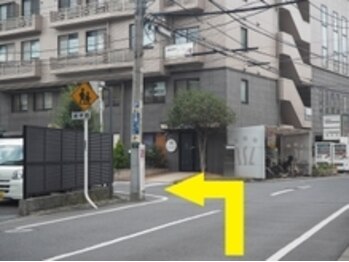 ラーシュ(Lache)/【道順】一つ目の交差点を左折