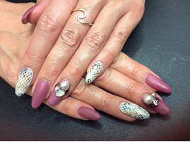 スタッフネイル