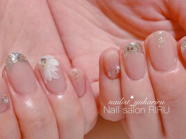 ガラスフレンチ×上品フラワー