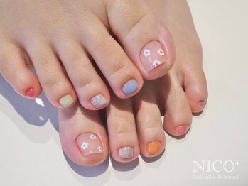 ニコプラス(NICO+)/フットジェルネイル(フラワー)