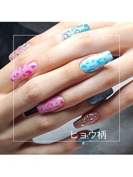 ヒョウ柄ネイル