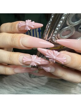 ケソン ネイル スタジオ(qeson nail studio)の写真/ロングさん必見☆長さ出し技術で美爪を演出!自分だけの特別なデザインを楽しもう◎