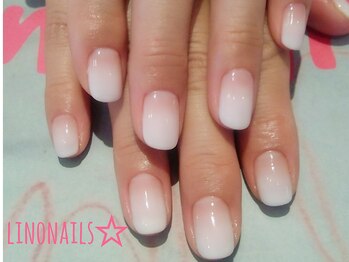 リノネイルズ(linonails)/☆白グラデーション☆
