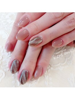 リッシュ ドゥ(RICHE deux)/大人マグネットネイル!