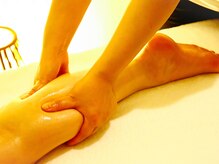 神戸元町爽快館の雰囲気（ふくらはぎがパンパンに張っている方に！ブーツの似合う足に★）