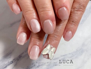ネイルアトリエルカ(nail atelier LUCA)/W-560　マグネット蝶々ネイル