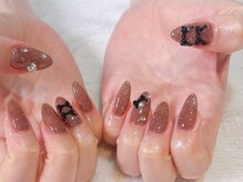 ムーピーネイル(moopy nail)の雰囲気（負担を少なく、自爪や指が美しく見えるよう施術します。）