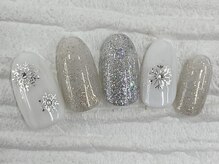 ハニービービー(Honey Bee Bee)/定番雪の結晶ネイル