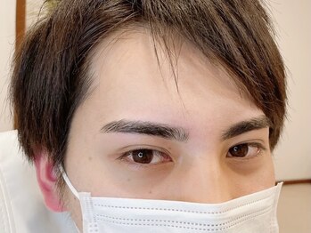 ホワイトアイ 難波(WHITE EYE)の写真/【心斎橋5分】イケてるメンズはみんなしてる!?メンズの新常識★アイブロウwaxスタイリング¥4480