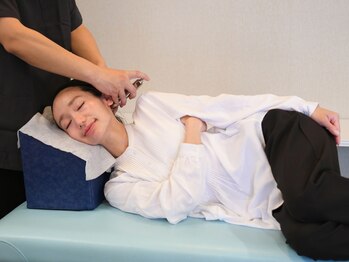 シンメトリー 浦和店の写真/お顔のむくみ・たるみ・コリを徹底改善し理想の小顔に♪本格施術で施術後の変化に驚くこと間違いなし◎
