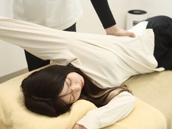 シセ 本厚木店(si’se)の写真/【小顔矯正+姿勢/猫背矯正+骨盤矯正60分¥3300】3種の美容整体で不調を改善へ導く！通いやすいサブスクも◎