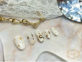 ホーリーデザインネイル