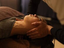 カラダリセット 上本町/首の矯正の様子です