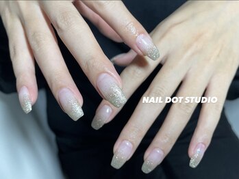 ネイルドットスタジオ 堺筋本町(NAIL DOT STUDIO)/ラメグラ