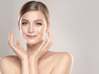 ニコリ 大宮(NICORI)の写真/【ハリ弾力小顔/小顔リフト＆水光プラズマ☆二重顎/ほうれい線◎】肌構造と筋肉バランスに基づく小顔リフト