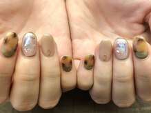 プラハネイル(+HER 美甲)/タイダイ×メタリック