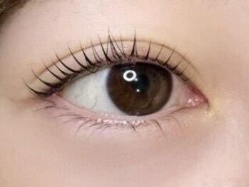 フェリーチェ(FELICE)の写真/<貴女に一番似合う目元をデザインする♪>初めての方やデザインにお悩みの方は是非一度当店にご相談下さい★