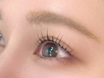 シエルビス(Ciel bis)の写真/【人気☆】まつげを根本から立ち上げてパッチリ目元に♪目元のお悩みやイメージなどぜひお聞かせください☆