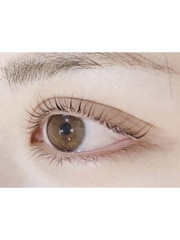 ナチュラル上品な目元にしたい