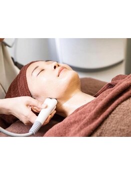 ホウレイ線・たるみ改善！予防ケア