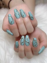 エム(EM)/うねうねネイル