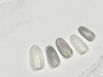 ラグウナ(Laguna)/バカラネイルとマグネット