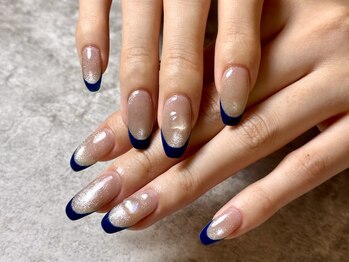 ノヘア(Nohea)/ネイビーフレンチネイル