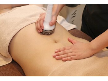 イーネオランジェ 阿佐ヶ谷店/ハイパーナイフで痩身効果◎