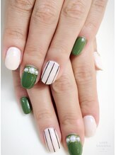 ネイルサロン ティアラリュクス 市川北口店(Tiara Luxe)/秋ストライプ