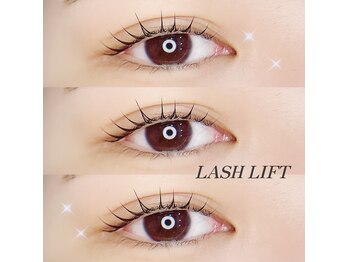 リゴレット(RIGOLETTO)/まつ毛パーマ