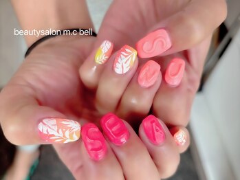 エムシーベル(m.c bell)/夏蛍光ネイル