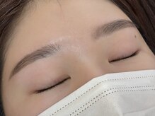 シピ ラメゾン 柏(Chipie La Maison)/アイブロウワックス★平行眉