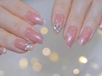 幻之花ネイル/マグネットフレンチ ビジュー