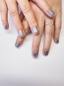 サロンドリスブラン(Salon du lys blanc)/